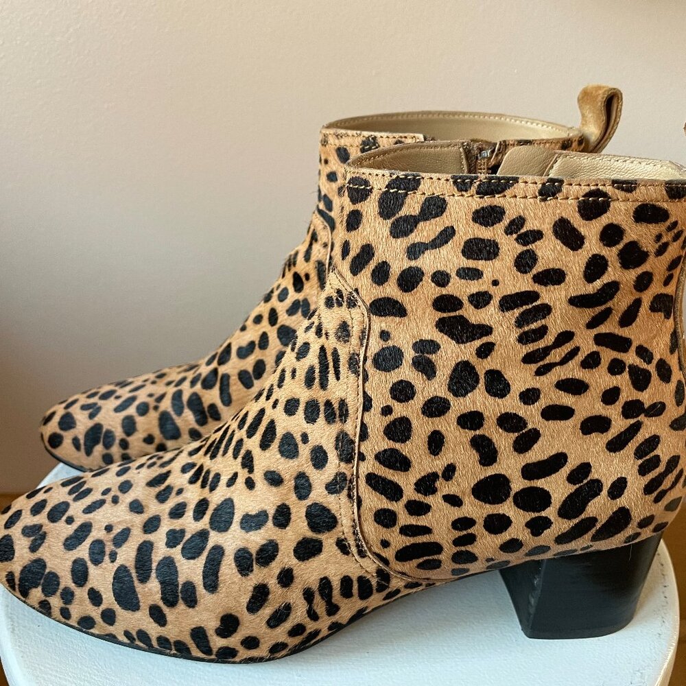 Johnny Was Leopard Cheetah Embroidered Floral Low Heel Booties size 9 - Picture 3 of 10